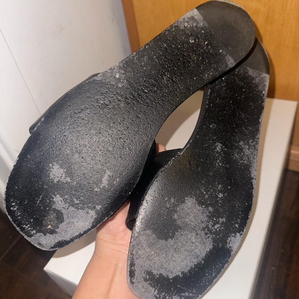 Authentic Givenchy Slides - Picture 5 of 6